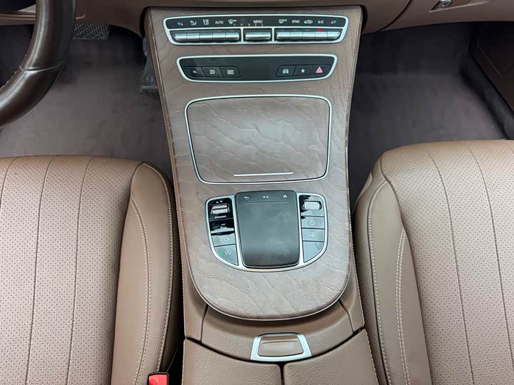 Mercedes-Benz E-Class E 300 L люкс — фото 10