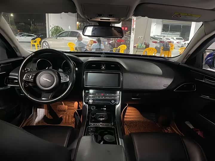 Jaguar XEL 2019 2.0 T 200 PS — фото 9