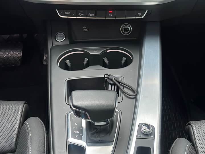 Audi A4L 2020 40 TFSI — фото 11