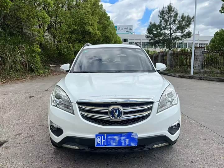 Changan CS35 2016 1.6 L MTLuxury V — фото 2