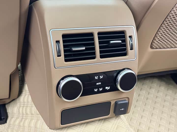 Jaguar XFL 2022 XFL 2.0 T P 250 2 WD — фото 16