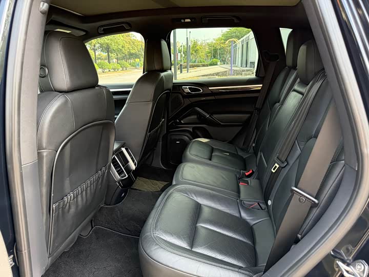 Porsche Cayenne 2015 Cayenne 3.0 T — фото 9