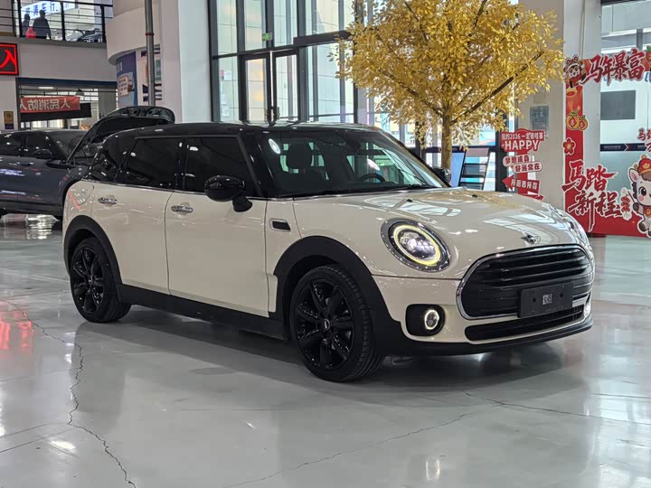 MINI Clubman — фото 3