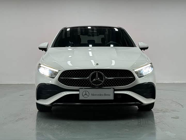 Mercedes-Benz A-Class 2024 A 200 L — фото 3