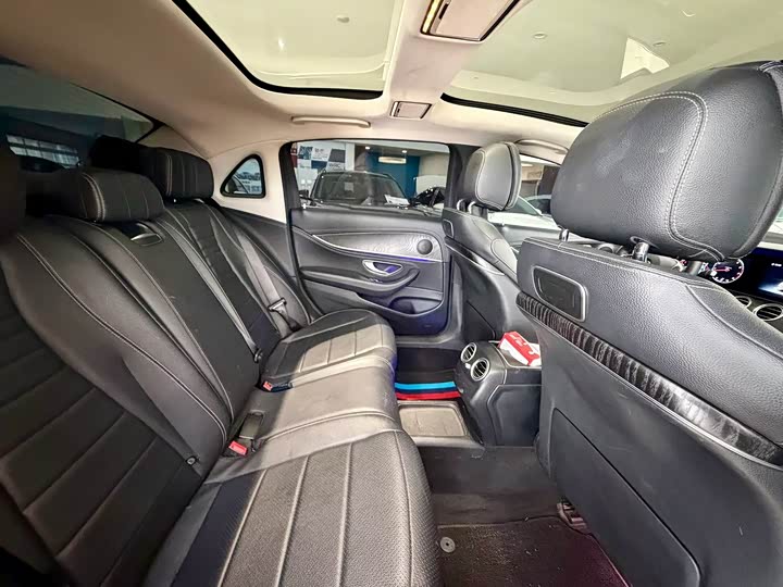 Mercedes-Benz E-Class 2016 E 200 L Sport — фото 5
