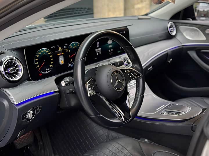 Mercedes-Benz CLS 2022 CLS 300 — фото 12