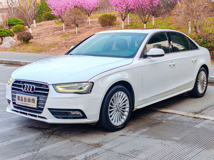 Audi A4L 2015 35 TFSI ATComfort — фото 1
