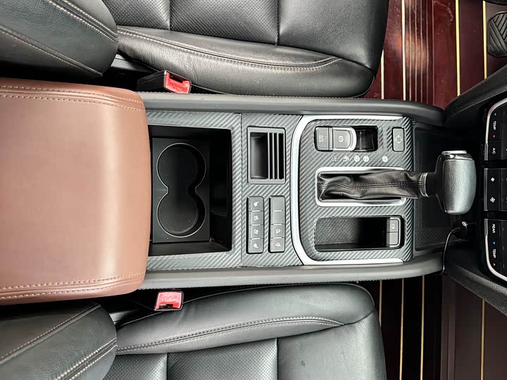 Trumpchi GS8 2017 320 T 2 WD ( ) — фото 14