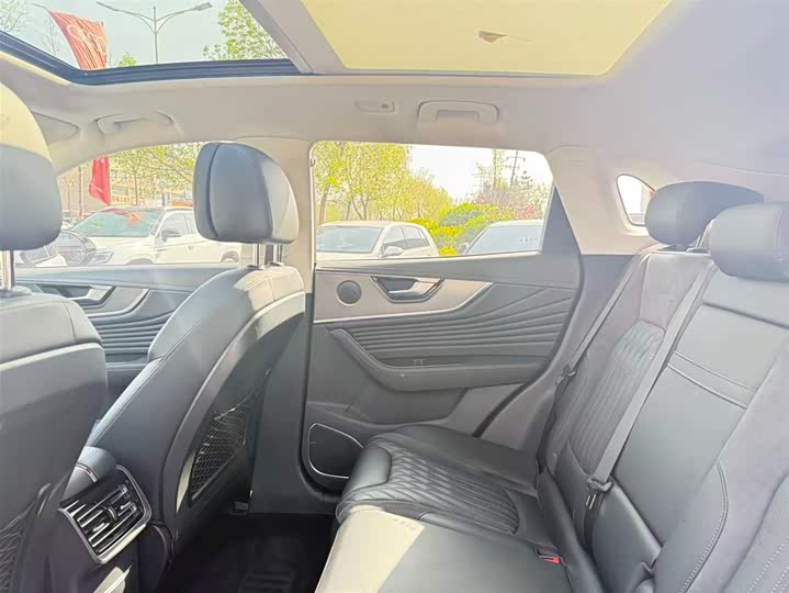 Hongqi HS5 2023 2.0 T Pro — фото 3