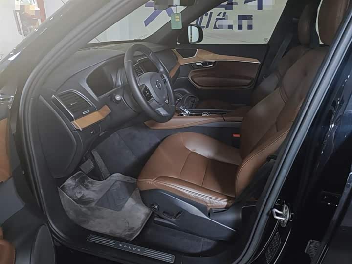 Volvo XC90 2023 B 5 — фото 11
