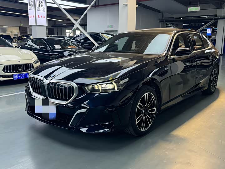 BMW 5-Series 2025 525 Li