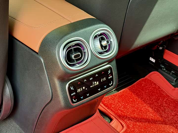 Mercedes-Benz GLC 2023 GLC 260 L 4 MATIC Luxury 7 — фото 10