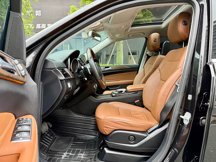 Mercedes-Benz GLS 2016 GLS 400 4 MATICLuxury — фото 14