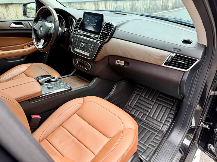 Mercedes-Benz GLS 2016 GLS 400 4 MATICLuxury — фото 20