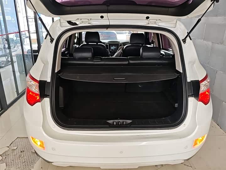 Changan CS35 2016 1.6 L MTLuxury V — фото 19