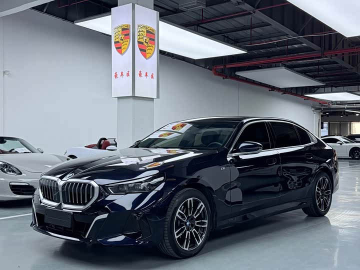 BMW 5-Series 2024 525 Li M
