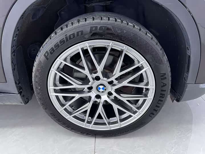 BMW X1 2016 s Drive 18 Li — фото 16