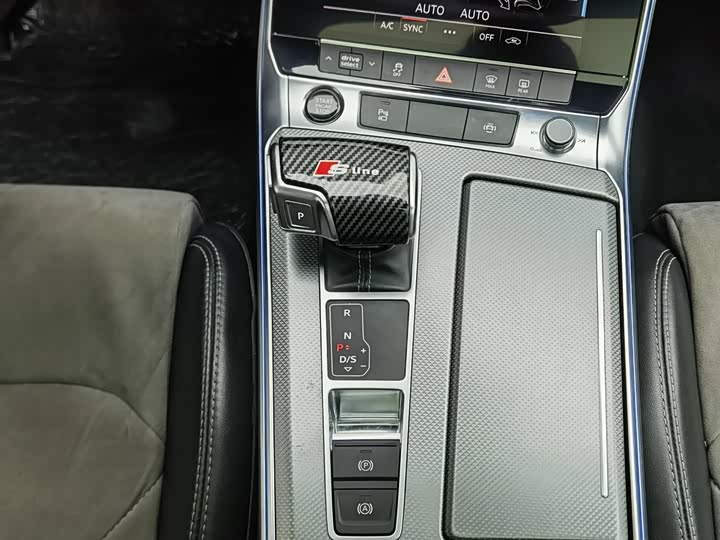 Audi A6L 40 TFSI люкс-динамик — фото 13
