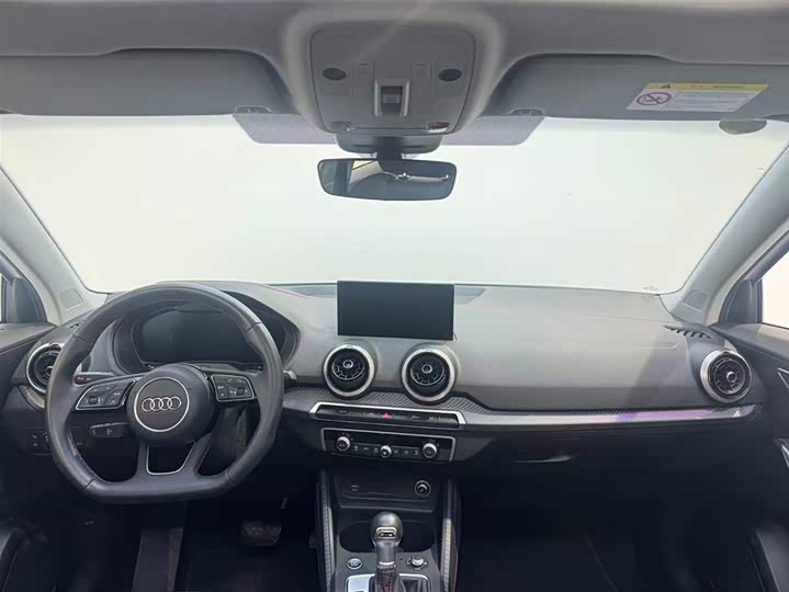 Audi Q2L 2024 35 TFSI — фото 7