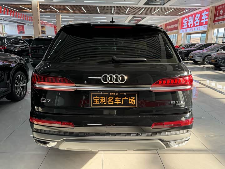Audi Q7 2023 45 TFSI quattro S line Sport — фото 5