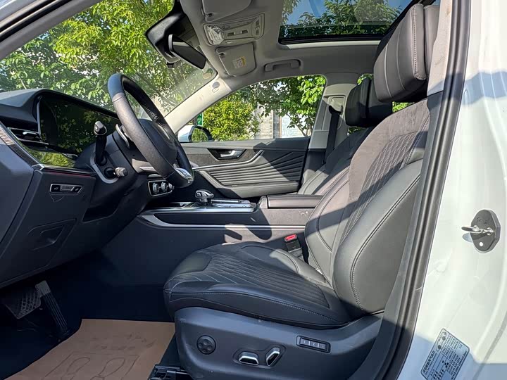 Hongqi HS5 2023 2.0 T Pro — фото 6