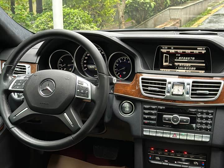 Mercedes-Benz E-Class E 320 L люкс 4MATIC — фото 8
