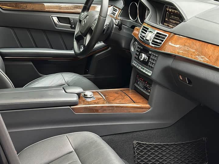 Mercedes-Benz E-Class E 320 L люкс 4MATIC — фото 11