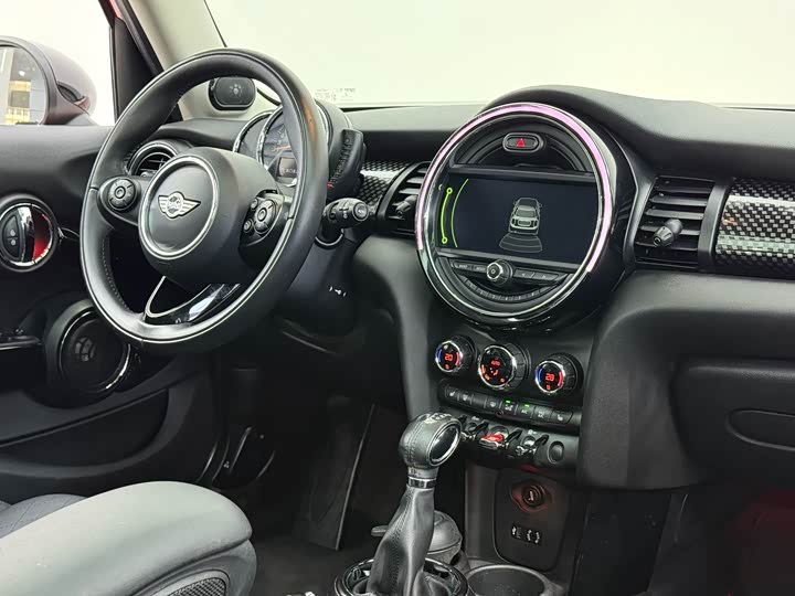 MINI Hatch — фото 18
