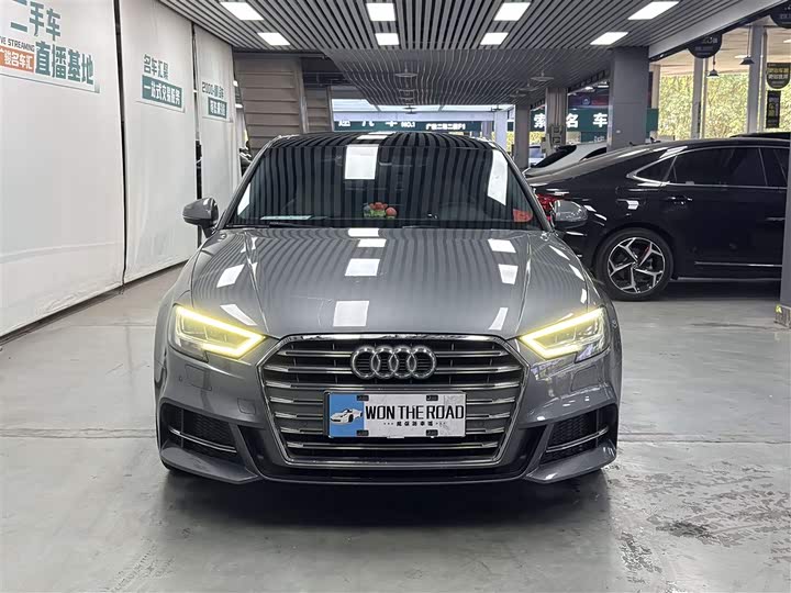 Audi A3 2020 Limousine 35 TFSI V — фото 2