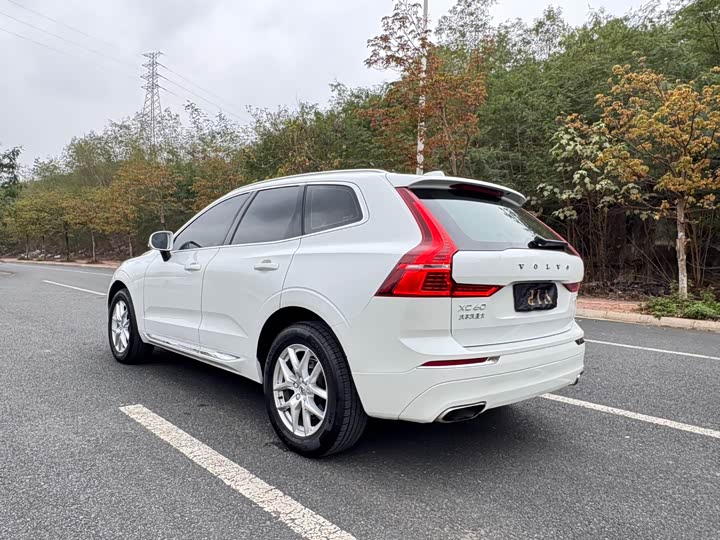 Volvo XC60 2019 T 5 4 WD VI — фото 15