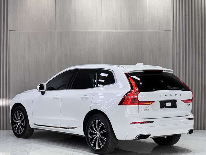 Volvo XC60 2020 T 5 4 WD — фото 11