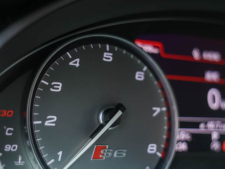 Audi S6 2017 S 6 4.0 TFSI — фото 10
