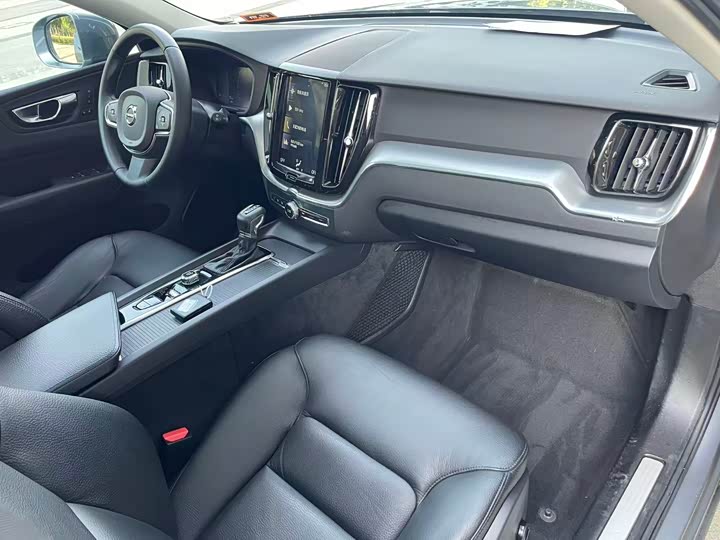 Volvo XC60 2020 T 5 4 WD — фото 15