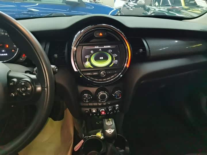 MINI Hatch — фото 13