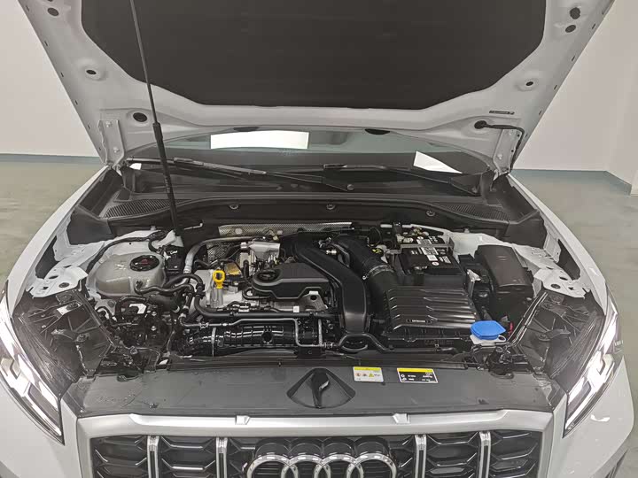 Audi Q2L 2022 35 TFSI — фото 16