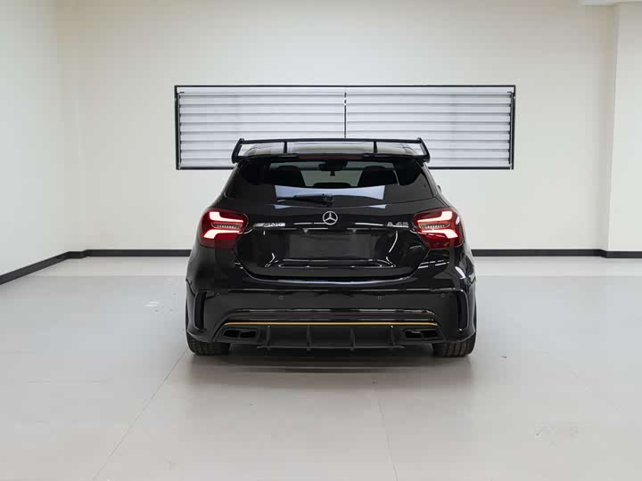 Mercedes-Benz A-Class 2017 AMG A 45 4 MATIC — фото 4