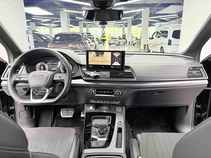 Audi Q5L 2024 45 TFSI — фото 8