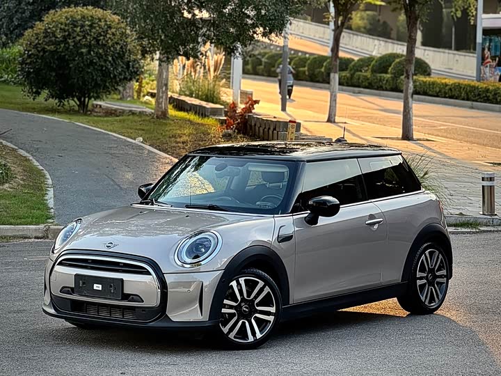 MINI Hatch — фото 1