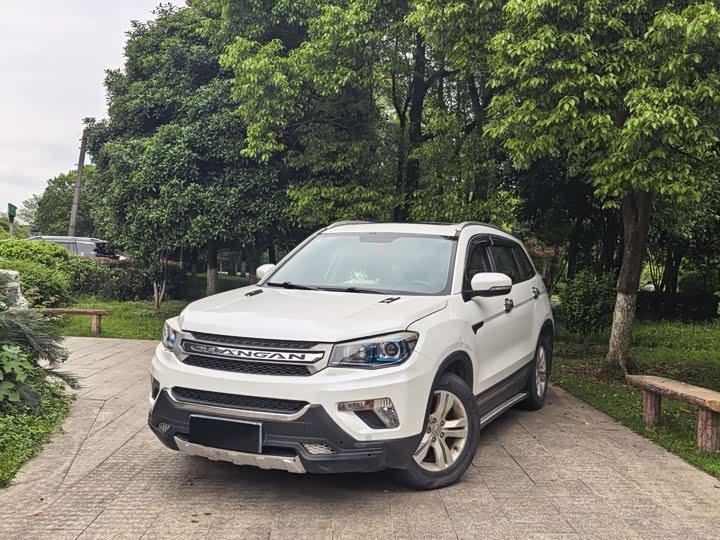 Changan CS75 2016 2.0 L MTLuxury V — фото 1