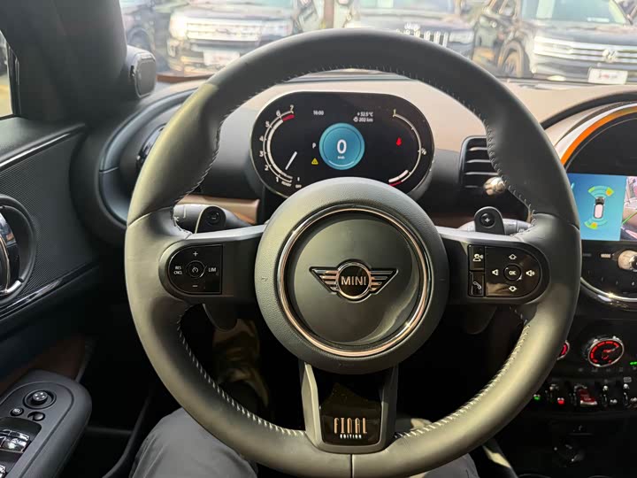 MINI Clubman — фото 16