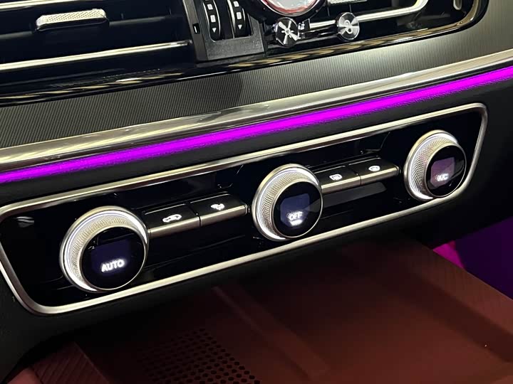 Hongqi HS5 2023 2.0 T Pro — фото 16