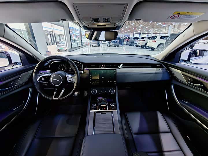 Jaguar XFL 2023 XFL 2.0 T P 200 2 WD — фото 11