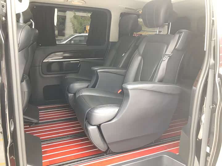 Mercedes-Benz V-Class 2018 V 260 L V — фото 4