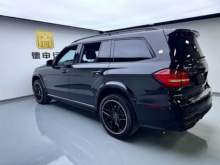 Mercedes-Benz GLS 2017 AMG GLS 63 4 MATIC — фото 5