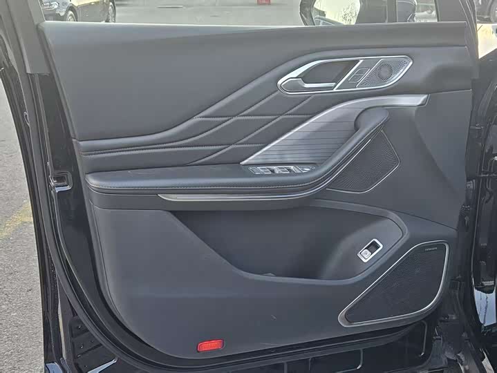 Hongqi HS7 PHEV 2024 2.0 T PHEV 4 WD 6 — фото 16
