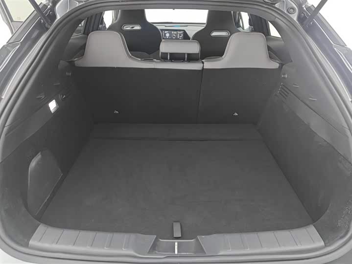 Changan UNI-T 2022 1.5 T Premium — фото 4