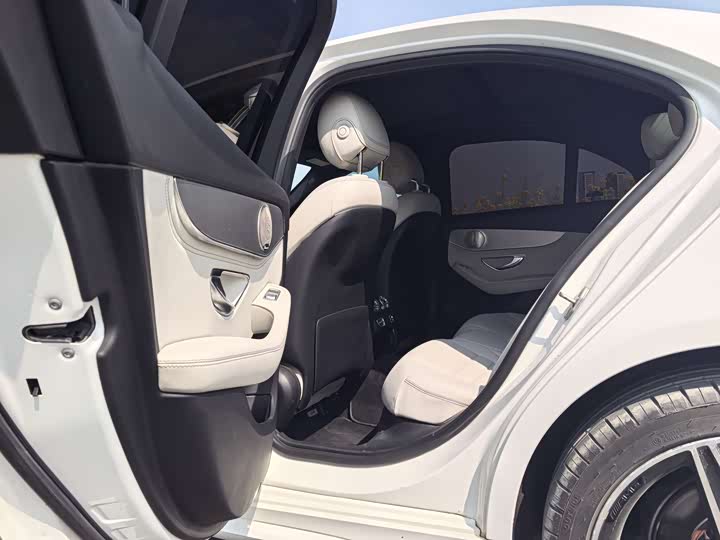 Mercedes-Benz C-Class 2015 C 300 — фото 8
