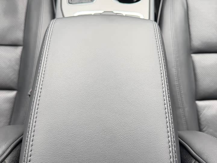 Jeep Grand Cherokee — фото 16
