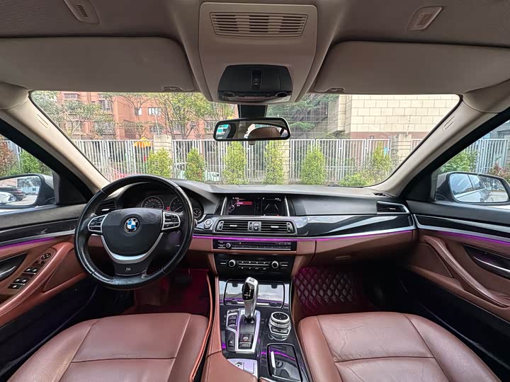 BMW 5-Series 2014 520 Li — фото 6