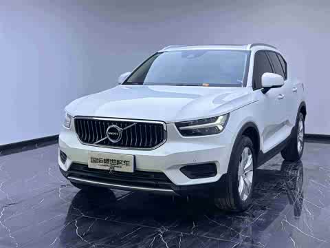 Volvo XC40 2022 T 4 WD — фото 24